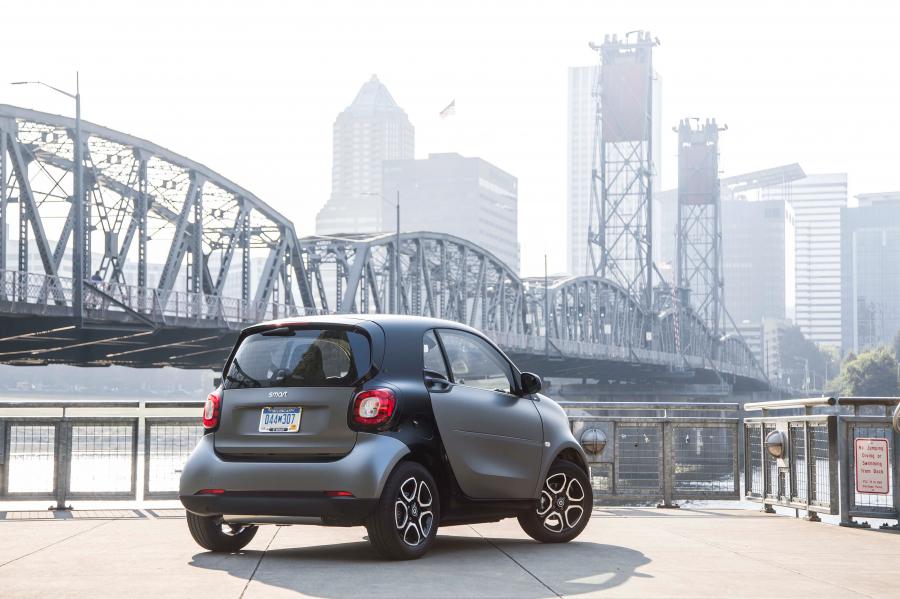  Smart ForTwo Prime Coupe 2016 года  (NA) (фото 21 из 30)